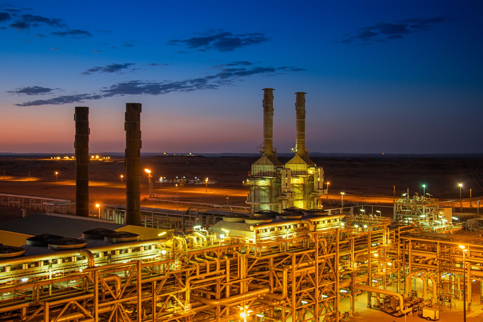 Oil production and refining facility